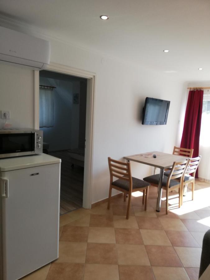 Zoe Apartman Шиофок Экстерьер фото