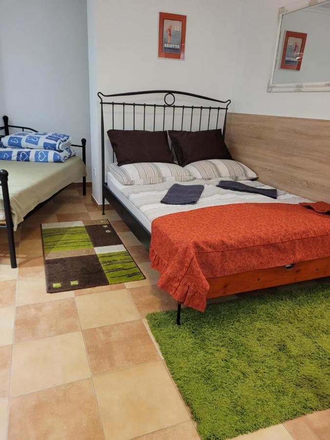 Zoe Apartman Шиофок Экстерьер фото