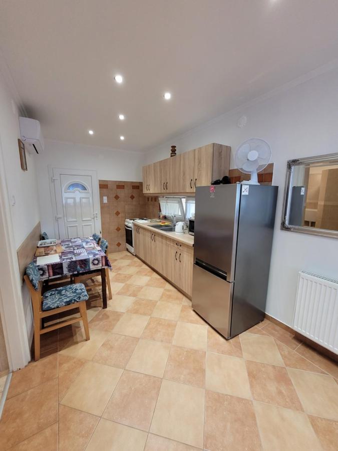 Zoe Apartman Шиофок Экстерьер фото